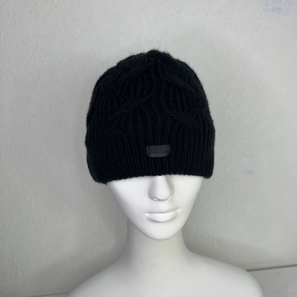 Under Armour Black Knitted Beanie Hat One Size, fall, winter, warm, cold weather - Picture 2 of 7
